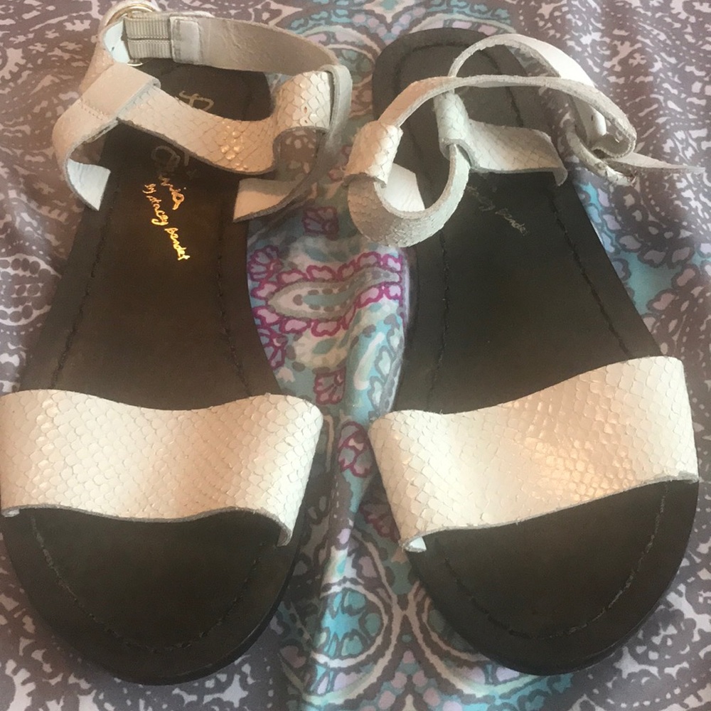 Sandals - Picture 5 of 5